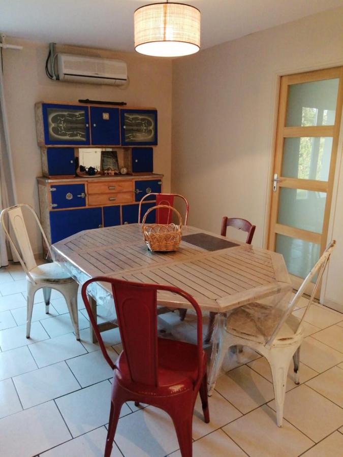Maison De Vacances Pour 6 Personnes Au Coeur Du Gers เลคตูร์ ภายนอก รูปภาพ